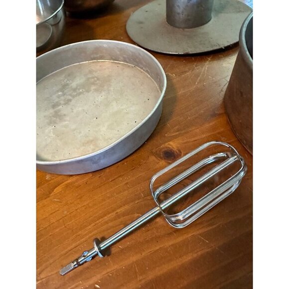Vintage lot of Kitchen baking dishes - Picture 4 of 9